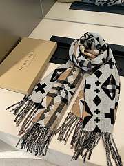 Kitlife Burberry Giant Check Geometric Cashmere Scarf in Beige - 45*210cm - 1
