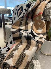 Kitlife Burberry Giant Check Geometric Cashmere Scarf in Beige - 45*210cm - 2