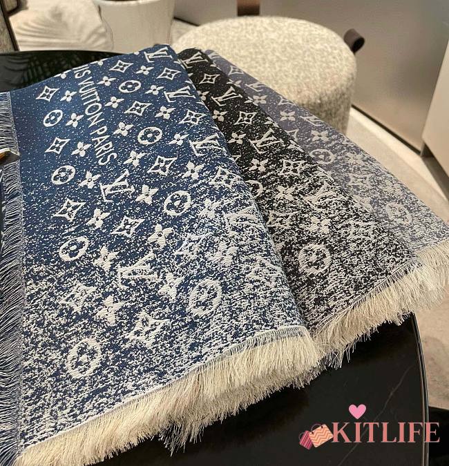 Kitlife Louis Vuitton DENIM GRADIENT MONOGRAM SHAWL - 140*140cm - 1