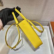 Kitlife Prada Small brushed leather yellow  - 17.5x15x5cm - 4