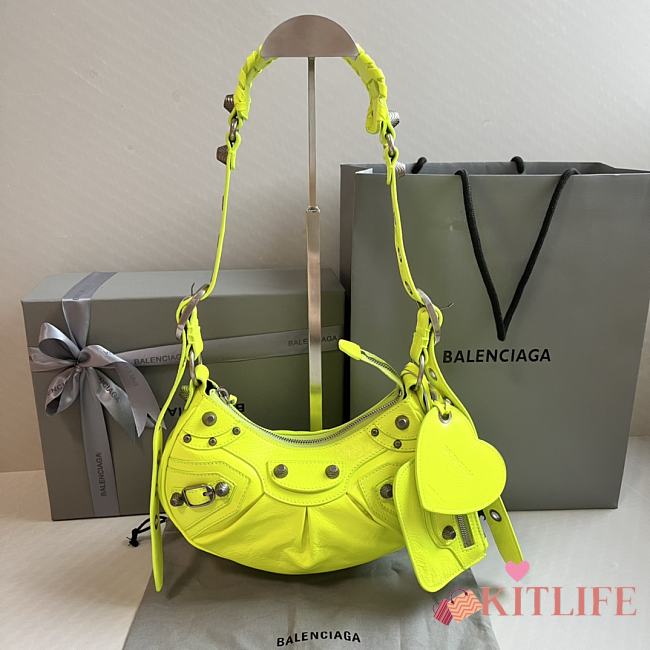 	 Kitlife Balenciaga Le Cagole XS Shoulder Bag yellow luminescent - 26×7×16cm - 1