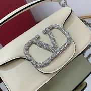 KITLIFE VALENTINO LOCÒ SMALL WHITE SHOULDER BAG WITH JEWEL LOGO - 3