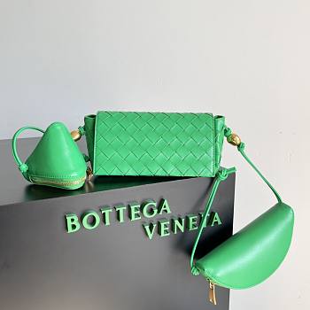 Kitlife Bottega Veneta Pouch On Strap Paraket - 18x9x8cm