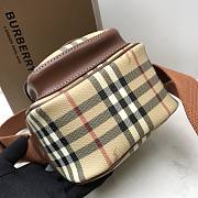 Kitlife Burberry Vintage Crossbody Bag - 17*9*16cm - 5