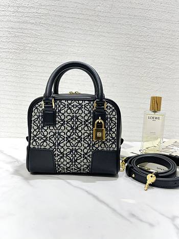 	 Kitlife Loewe Amazona 16 Square bag in Anagram jacquard and calfskin black - 16X14X8.5 cm