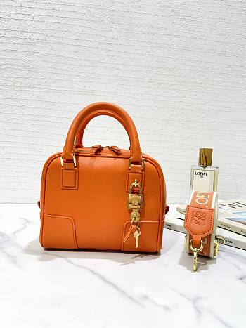 	 Kitlife Loewe Amazona 16 Square bag in nappa calfskin orange - 16X14X8.5 cm