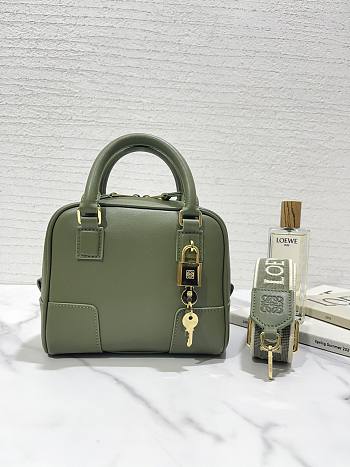 	 Kitlife Loewe Amazona 16 Square bag in nappa calfskin green - 16X14X8.5 cm