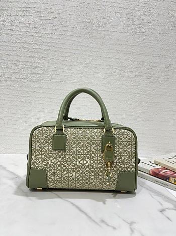 	 Kitlife Loewe Amazona 23 Square bag in Anagram jacquard and calfskin green - 23X15.5X9.7 cm