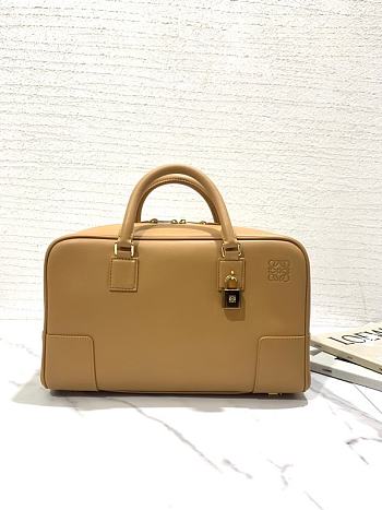 	 Kitlife Loewe Amazona 28 Square bag in nappa calfskin warm desert - 28X18X11 cm