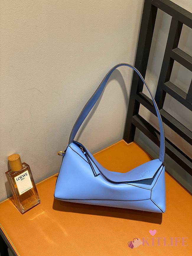 Kitlife Loewe Puzzle Hobo bag in nappa calfskin Celestine Blue- 28.7x14x8.7cm - 1