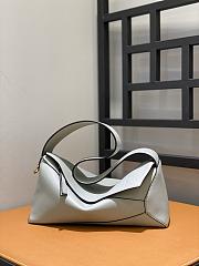 Kitlife Loewe Puzzle Hobo bag in nappa calfskin Light Celadon - 28.7x14x8.7cm  - 5