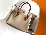 	 Kitlife Louis Vuitton On My Side MM Galet Grey - M53825 - 30.5 x 24.5 x 14 cm - 1