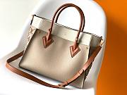 	 Kitlife Louis Vuitton On My Side MM Galet Grey - M53825 - 30.5 x 24.5 x 14 cm - 3