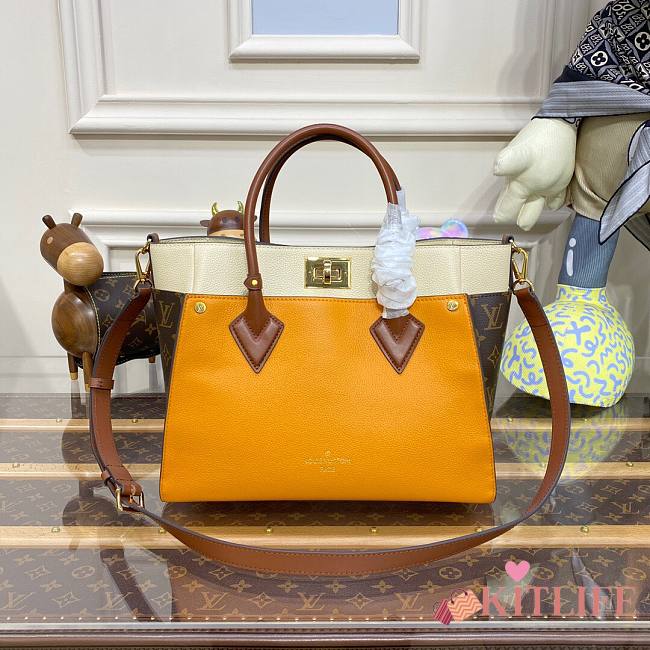	 Kitlife Louis Vuitton On My Side MM Yellow and Cream - M53825 - 30.5 x 24.5 x 14 cm - 1