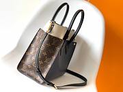 	 Kitlife Louis Vuitton On My Side MM NAvy Blue and Green - M53825 - 30.5 x 24.5 x 14 cm - 4
