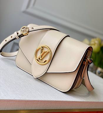 FORUBAGS LOUIS VUITTON LV PONT 9 M55950 Cream