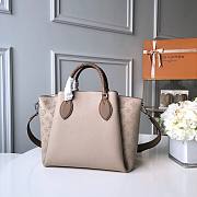 	 Kitlife Louis Vuitton Haumea Bag In Beige - M5529 - 40x25x18cm - 5