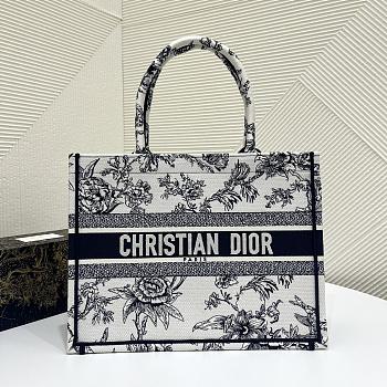 	 Kitlife Dior Medium Book Tote Flower Navy Blue Embroidery - 36x18x28cm