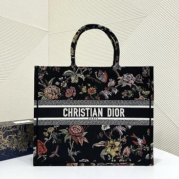 	 Kitlife Dior Large Black Multicolor Dior Jardin Botanique Embroidery - 42 x 35 x 18.5 cm