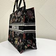 	 Kitlife Dior Large Black Multicolor Dior Jardin Botanique Embroidery - 42 x 35 x 18.5 cm - 4