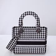Kitlife Dior Lady Medium Black and White Houndstooth Embroidery - 24 x 20 x 11 cm - 3