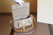 	 Kitlife Louis Vuitton Favorite Bicolor Monogram Empreinte Tourterelle Gray/Cream - 24 x 14 x 9 cm - 5