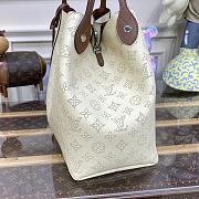 	 Kitlife Louis Vuitton Lu Hina Cream - 46x29.5x17cm - 5