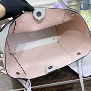	 Kitlife Louis Vuitton Lu Hina White - 46x29.5x17cm - 2