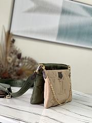 	 KITLIFE LOUIS VUITTON MAXI MULTI POCHETTE ACCESSOIRES Army Green / Beige - 34 x 21.5 x 5 cm - 3