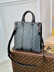 	 LOUIS VUITTON SAC PLAT CROSS Monogram Eclipse Reverse coated canvas - M46098 - 26 x 28.5 x 6 cm - 1