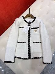 Kitlife Chanel Tweed Blazer  - 5