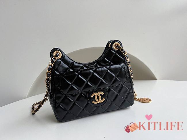 KITLIFE CHANEL 23C HOBO BAG SHINY CALFSKIN BLACK BRUSHED - 19x17x6cm - 1