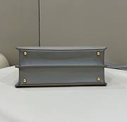 	 Kitlife Fendi Peekaboo I see you Ombre Gray - 33x25x12cm - 5