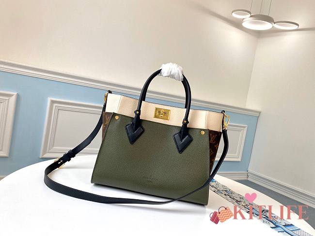 	 Kitlife Louis Vuitton On My Side MM Green and Cream - M53825 - 30.5 x 24.5 x 14 cm - 1