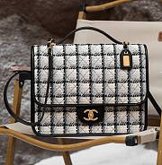 	 Kitlife Chanel Cotton & Wool Tweed & Gold-Tone Metal Ecru, Grey, Beige & Black - 31.5cmx31cmx9cm - 1