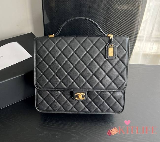 	 Kitlife Chanel Calfskin & Gold-Tone Metal Black Large Backpack - 31.5cmx31cmx9cm - 1