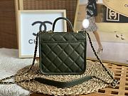 Kitlife Chanel Small Flap Bag with top handle green - 17 × 20.5 × 6 cm - 2