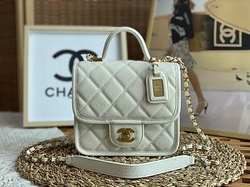 	 Kitlife Chanel Small Flap Bag with top handle white - 17 × 20.5 × 6 cm