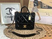 	 Kitlife Chanel Small Flap Bag with top handle patent leather black - 17 × 20.5 × 6 cm - 1