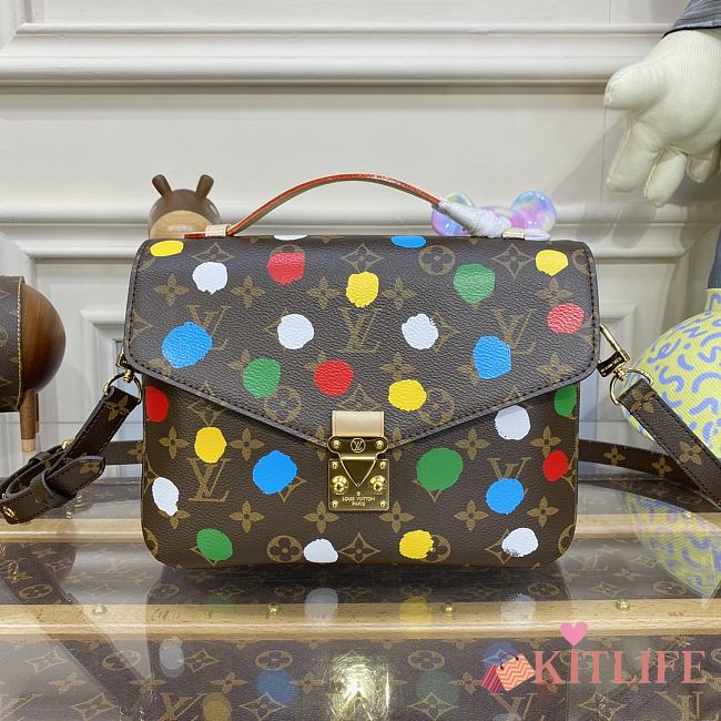 Kitlife Louis Vuitton X YK POCHETTE MÉTIS​ - M46384 - 25 x 19 x 7 cm - 1