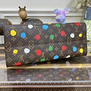 	 Kitlife Louis Vuitton X YK ONTHEGO MM BAG - 35 x 27 x 14cm - 5