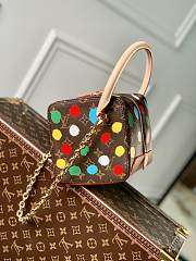 	 Kitlife Louis Vuitton X YK SQUARE BAG - 16 x 16 x 16 CM - 2