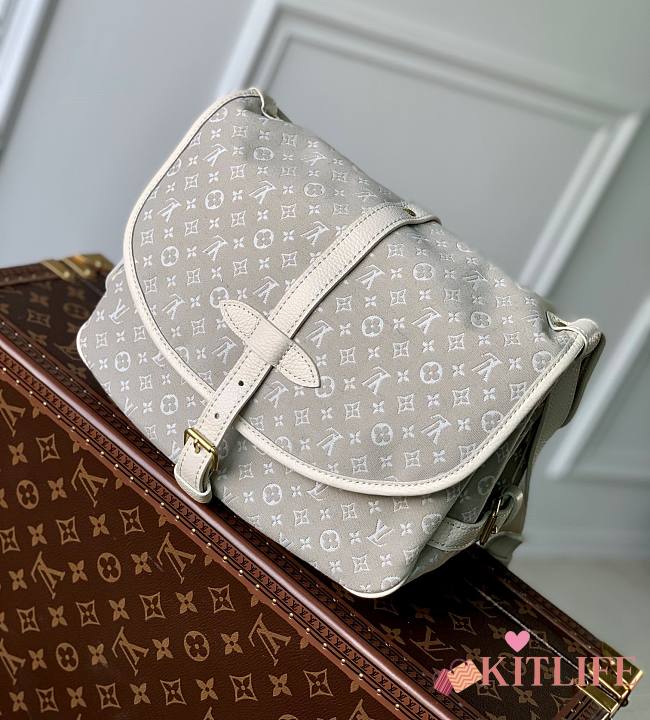Kitlife Louis Vuitton Saumur Monogram White -  28x11x20 - 1