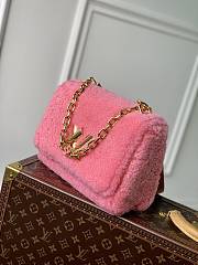 	 KITLIFE LOUIS VUITTON TWIST BAG MM pINK Fleece - 23 x 17 x 9.5 cm - 4
