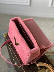 	 KITLIFE LOUIS VUITTON TWIST BAG MM pINK Fleece - 23 x 17 x 9.5 cm - 3