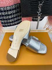 	 Kitlife Louis Vuitton Shake Flat Mules Silver - 5