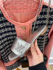 	 Kitlife Louis Vuitton Shake Flat Mules Silver - 4