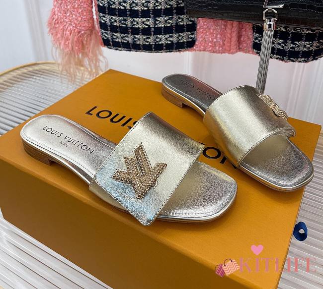 	 Kitlife Louis Vuitton Shake Flat Mules Or - 1