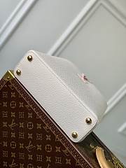 	 Kitlife Louis Vuitton Capucines Mini Bag Taurillon White and Pink - 27 x 18 x 9 cm - 2