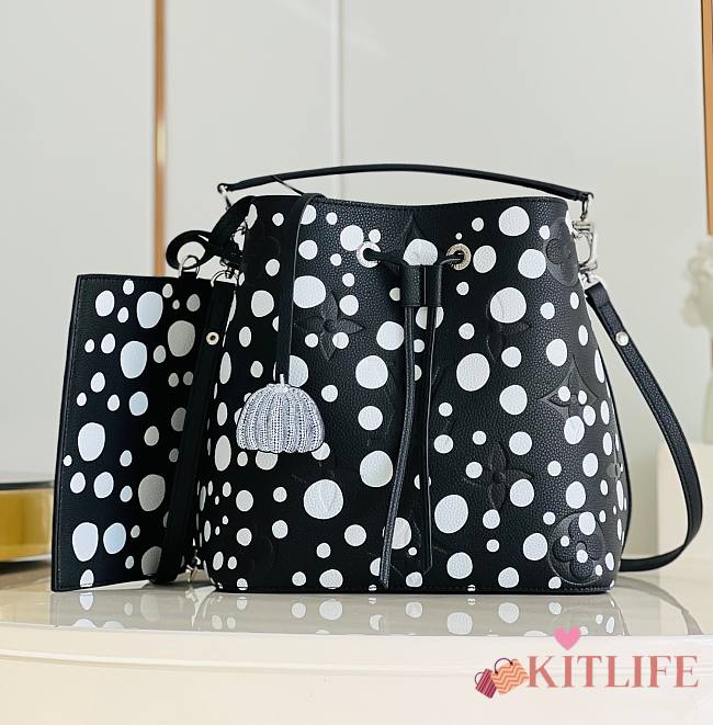 	 KITLIFE LOUIS VUITTON NEONOE BB BAG LV X YK Black and white - 20 x 20 x 13 cm - 1